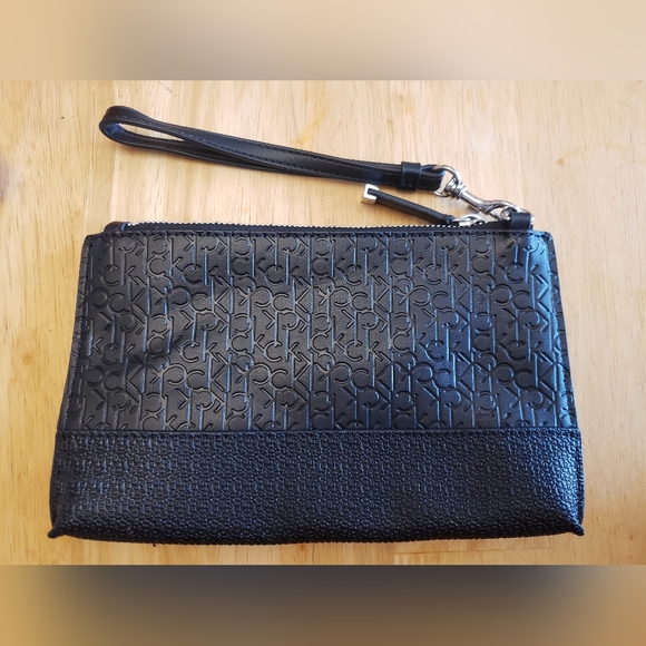 Calvin Klein wrist bag - Picture 6 of 6